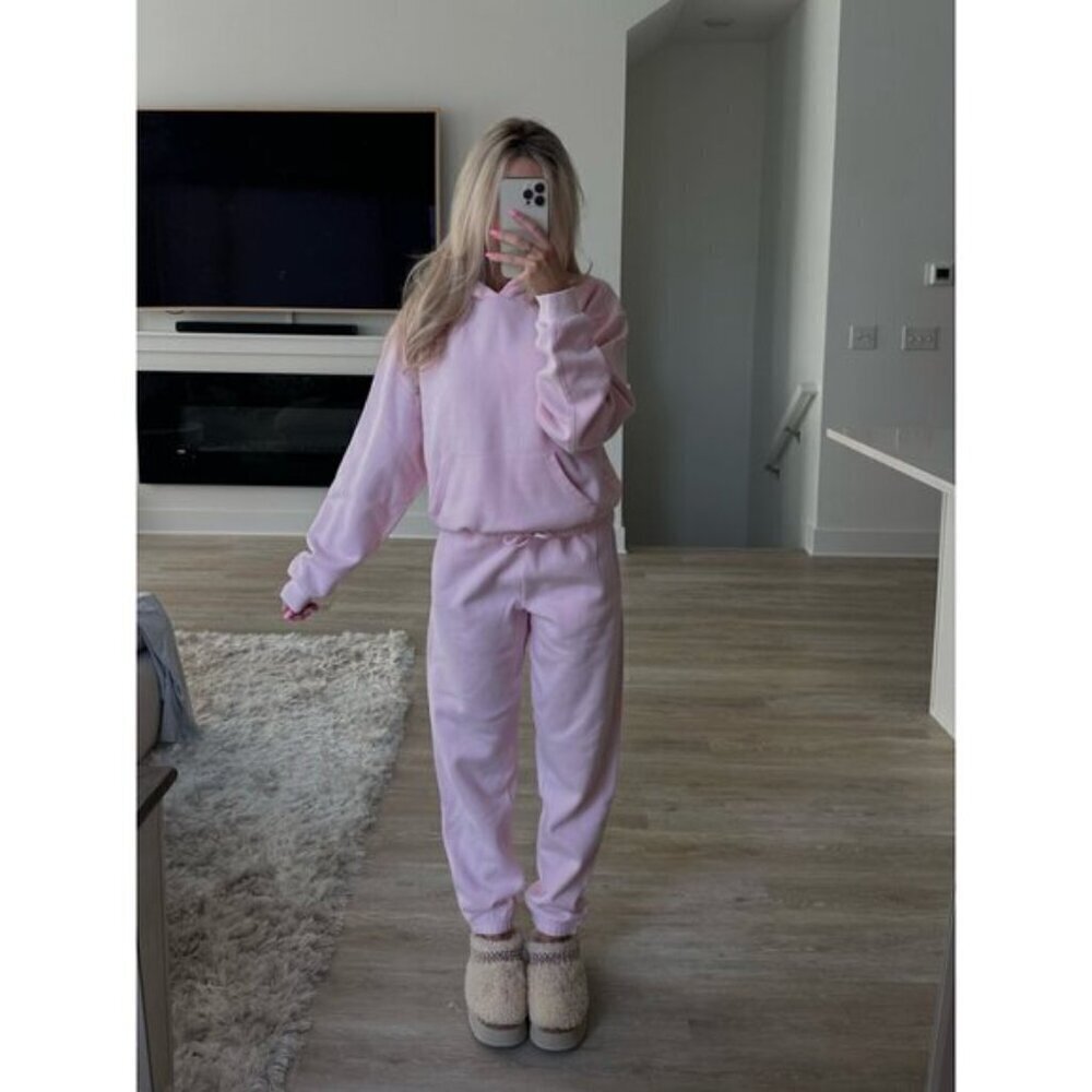 SKIMS Cotton Fleece Blend Classic Joggers in Barely Pink Size Large